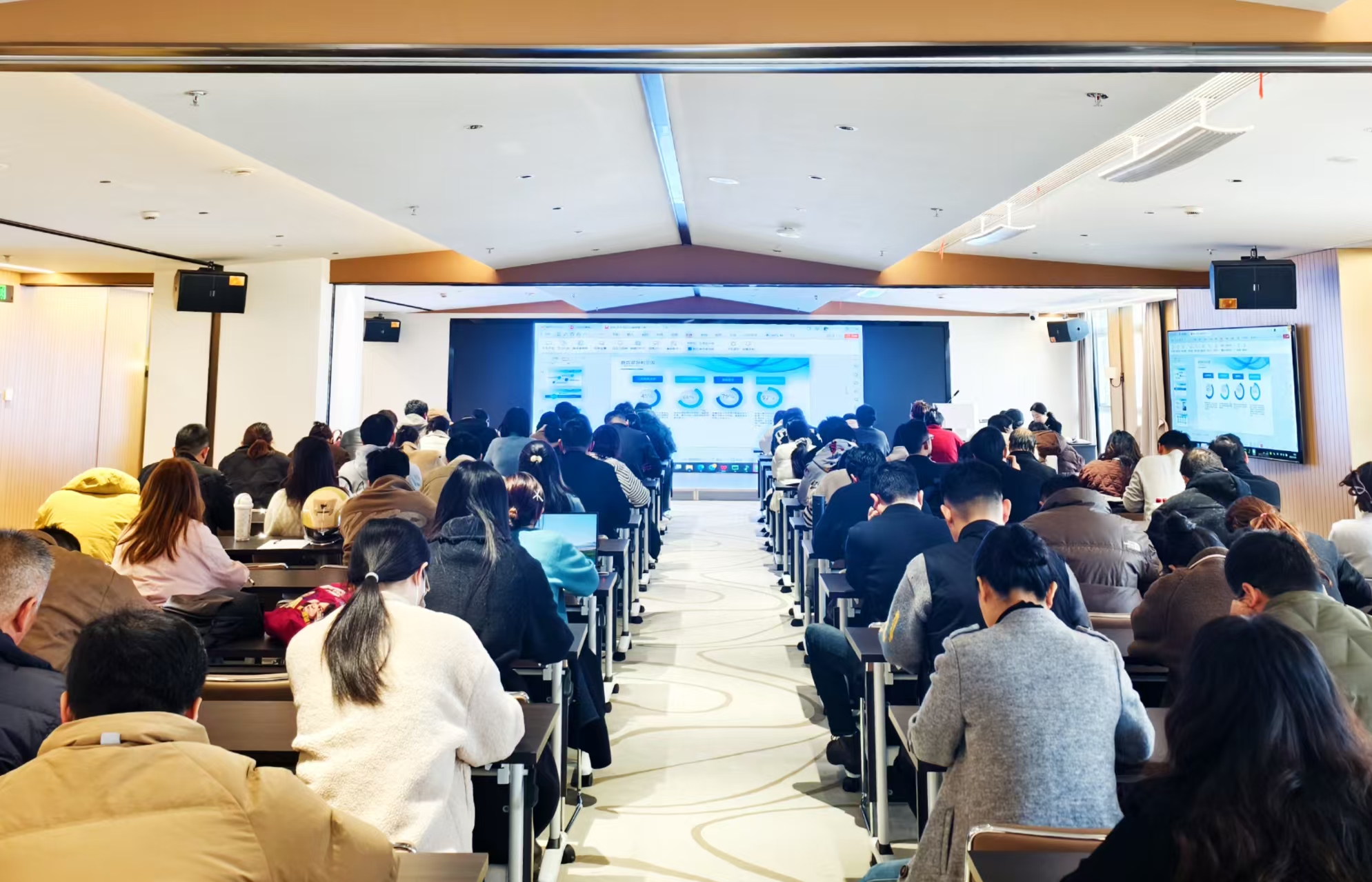 壹号彩票welcome官网版下载-壹号彩票welcome正版下载v8.88.888安卓版-2265安卓网